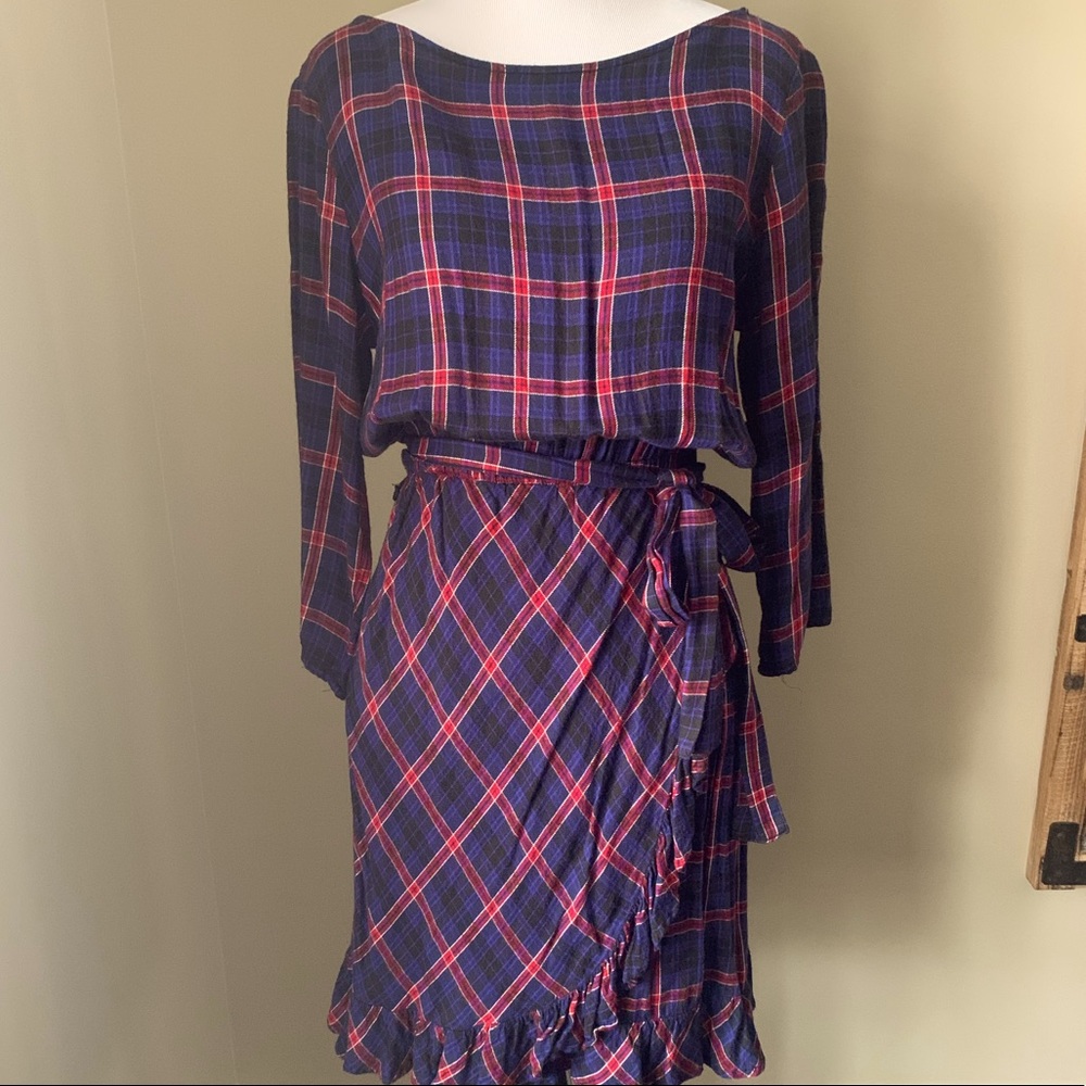 GAP women’s fitted waist plaid dress